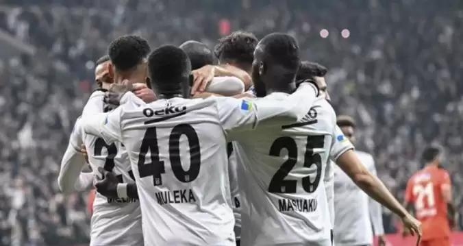 Beşiktaş’a Fenerbahçe derbi öncesi çifte müjde! Rashica ve Masuaku…