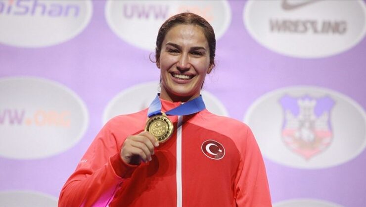 Buse Tosun Çavuşoğlu en iyi çıkış yapan kadın güreşçi oldu