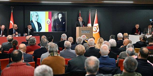 Galatasaray’da divan kurulu toplantısı yapıldı