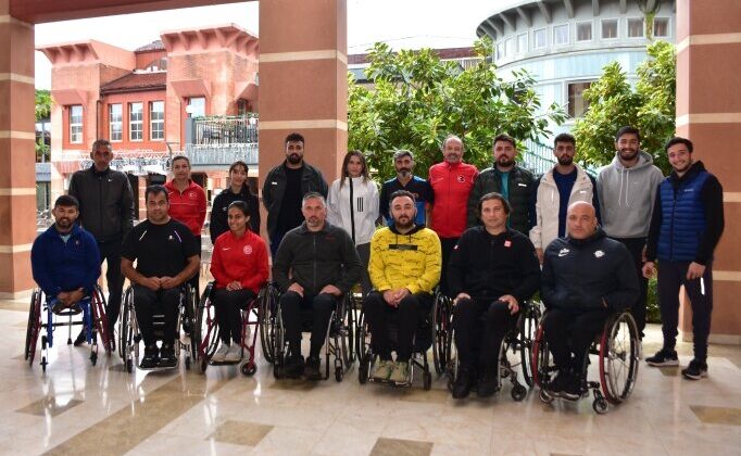 Tekerlekli Sandalye Tenis Milli Takımı’ndan engelli bireylere çağrı